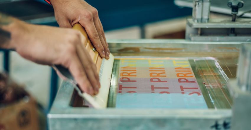 Screen printing for t-shirt customization