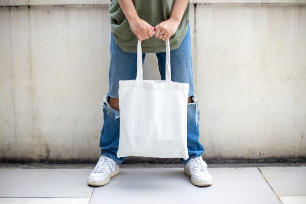 5 reasons why you need a blank tote bag