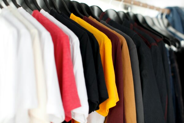 What is a Raglan Sleeve? A Guide to T-shirt Terminology